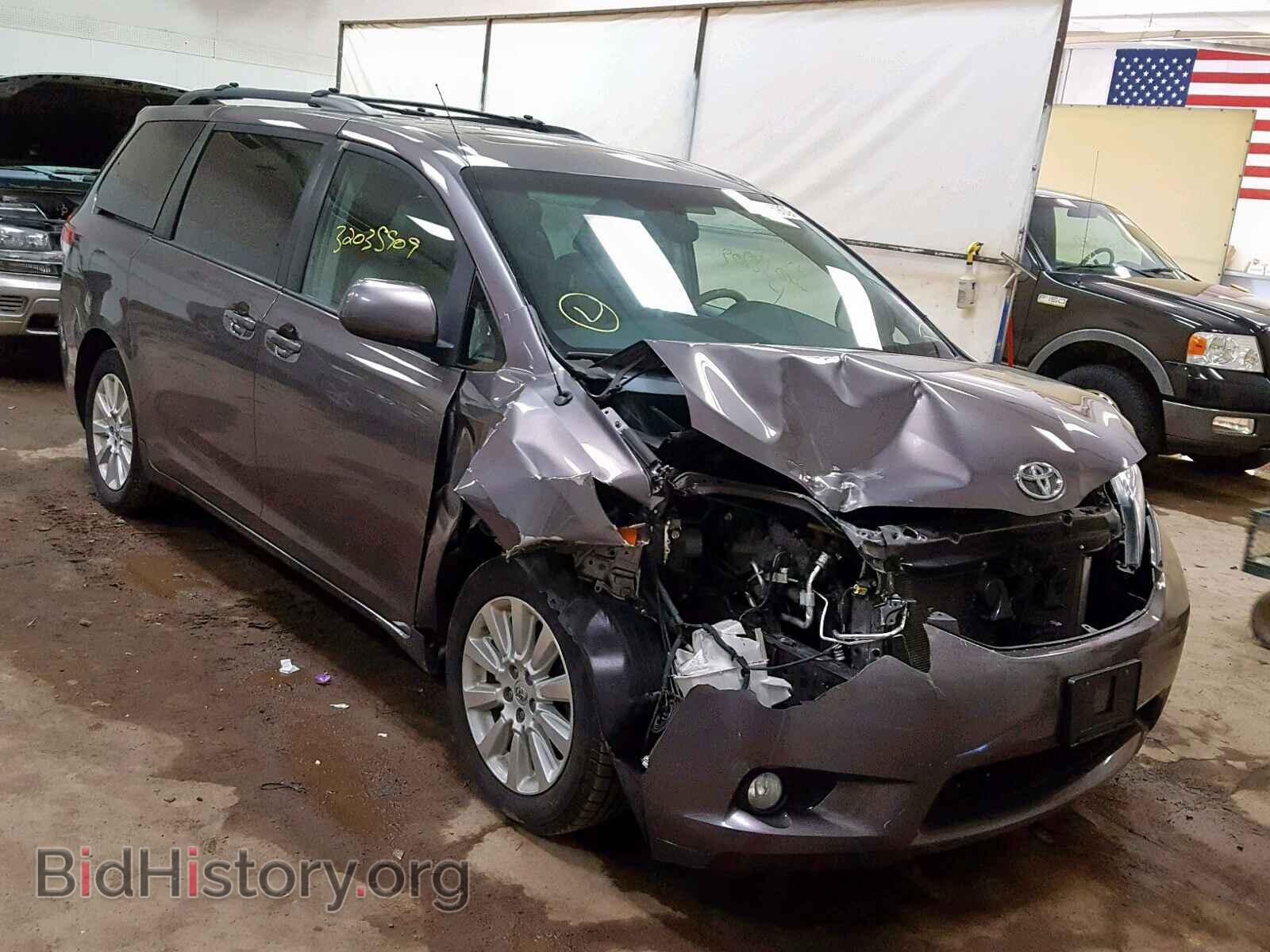Photo 5TDDK3DC1CS045208 - TOYOTA SIENNA XLE 2012
