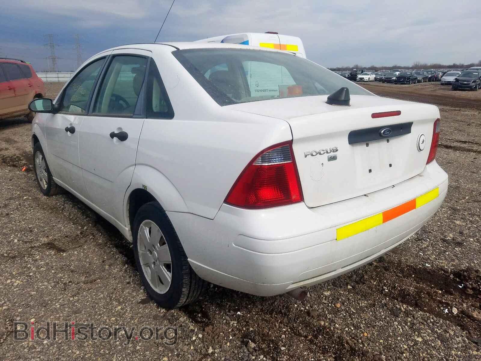 2007 FORD FOCUS - VIN: 1FAHP34N67W323231 - Фото 3