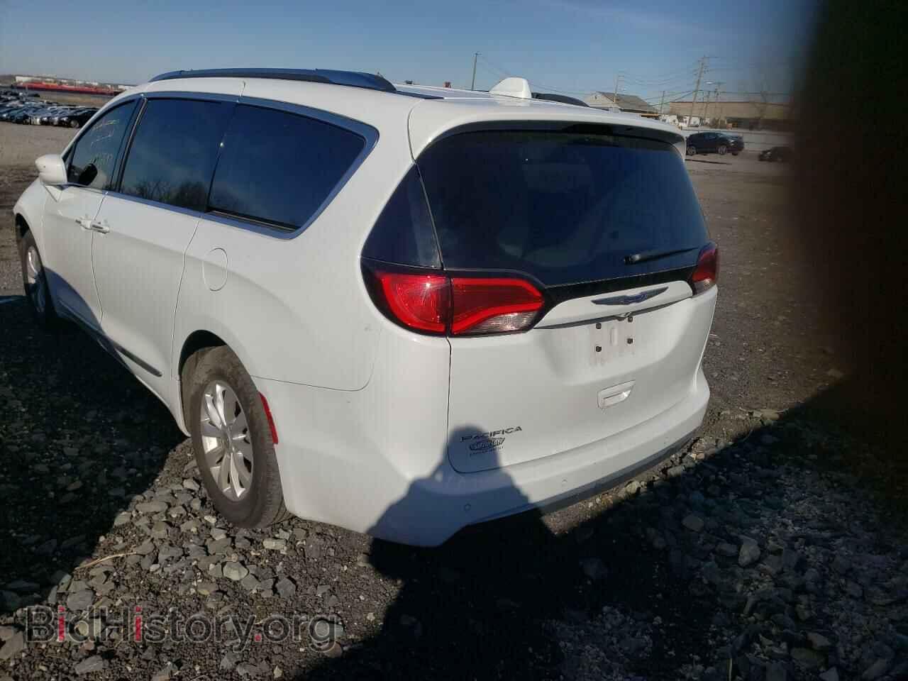 2019 CHRYSLER PACIFICA - VIN: 2C4RC1BG8KR746574 - Фото 3