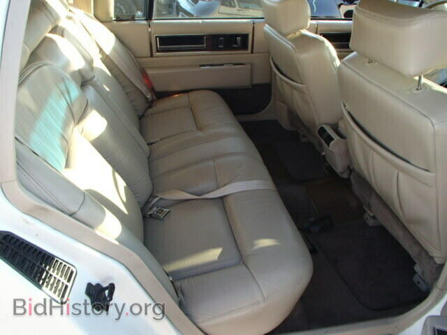1993 CADILLAC DEVILLE - VIN: 1G6CD53B6P4264180 - Photo 6