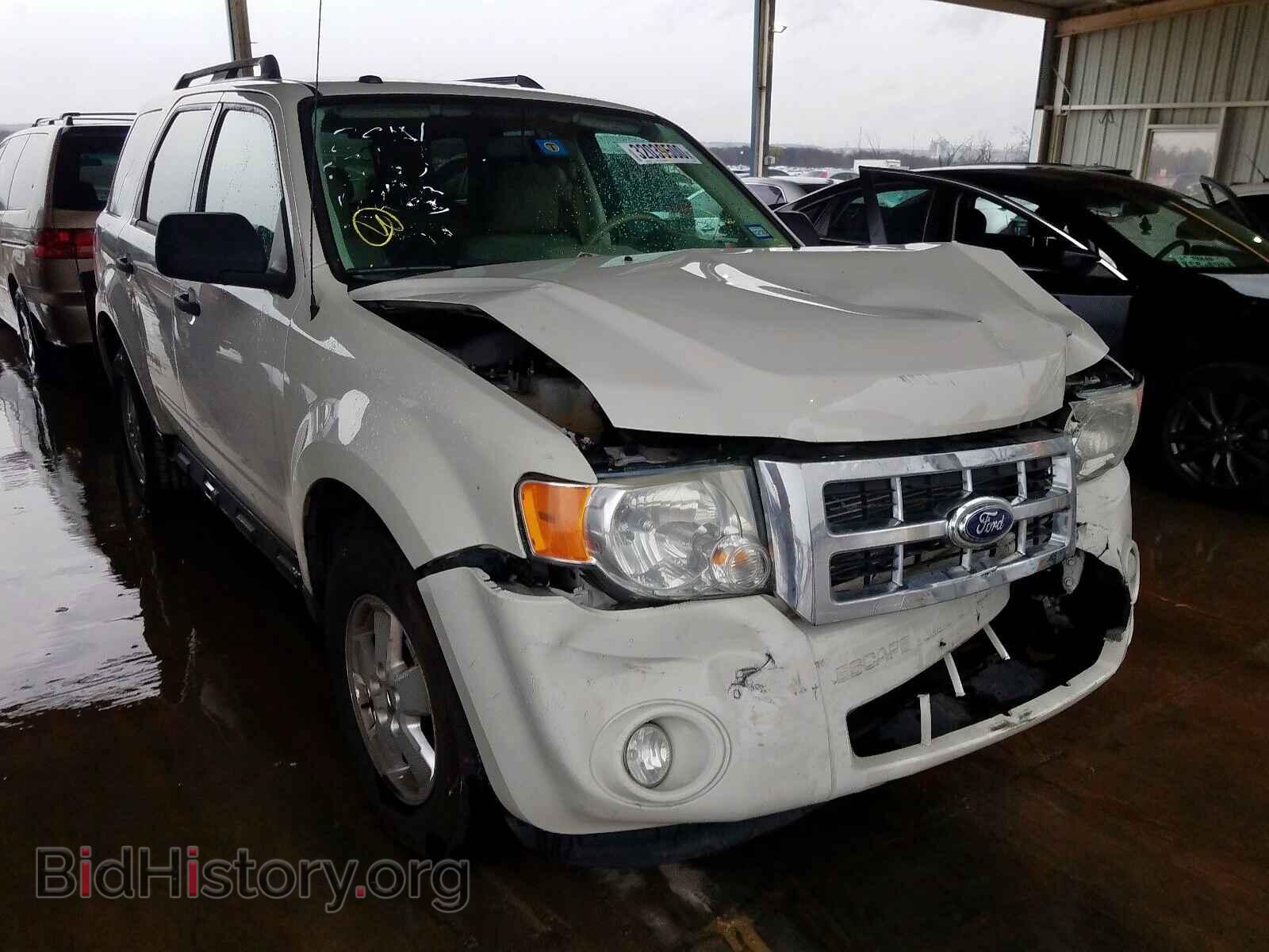 Photo 1FMCU0D75BKB66591 - FORD ESCAPE 2011