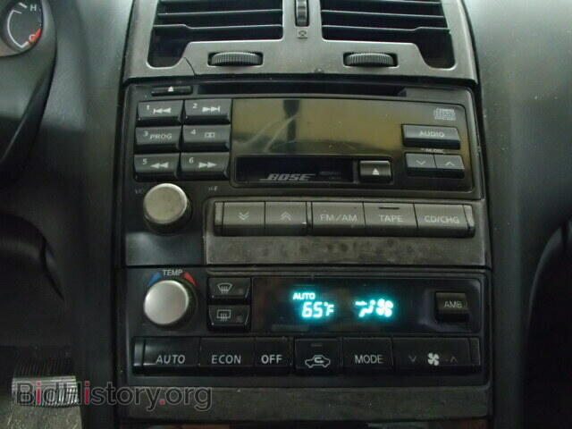 2000 NISSAN MAXIMA - VIN: JN1CA31DXYT747504 - Фото 9