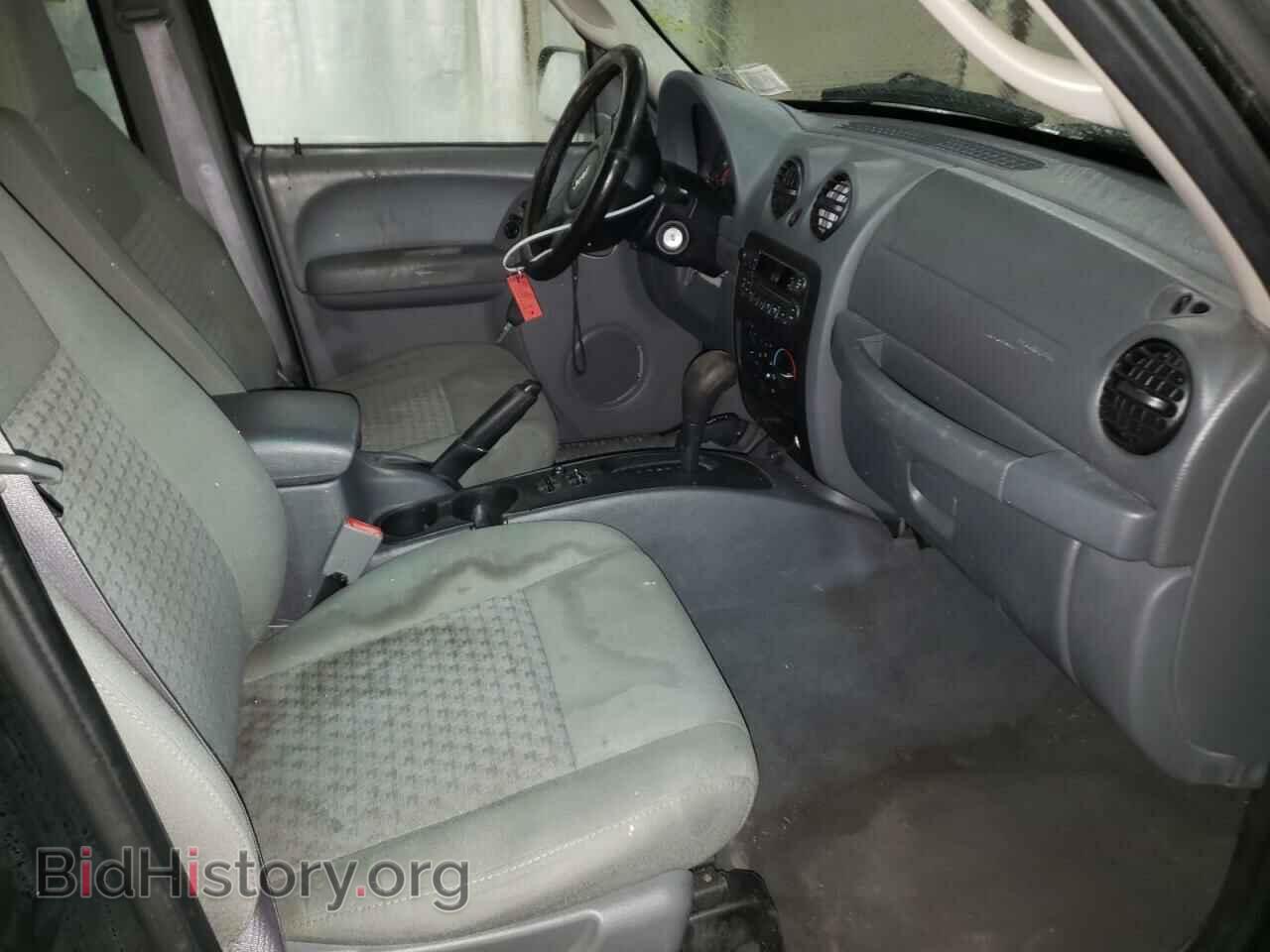 2007 JEEP LIBERTY - VIN: 1J4GL48K17W685095 - Фото 5