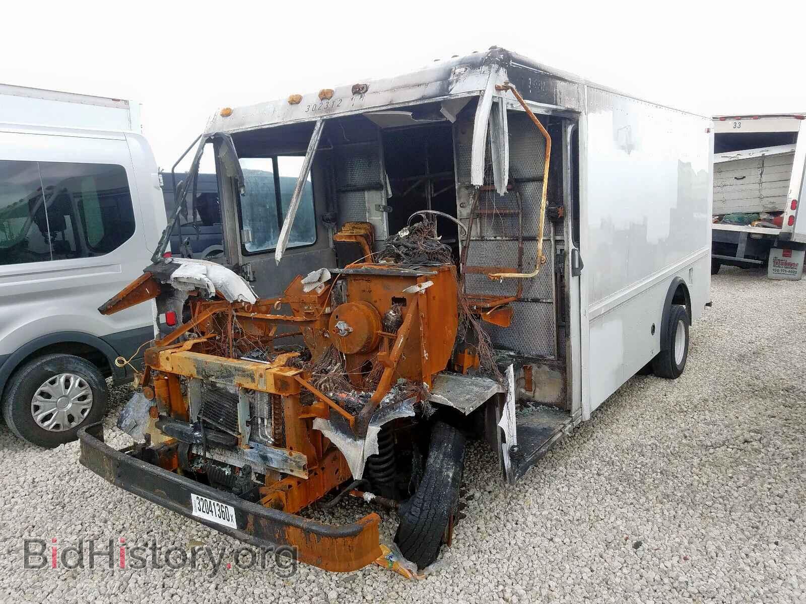 2002 FORD ECONOLINE - VIN: 1FCKE39L92HB00031 - Фото 2