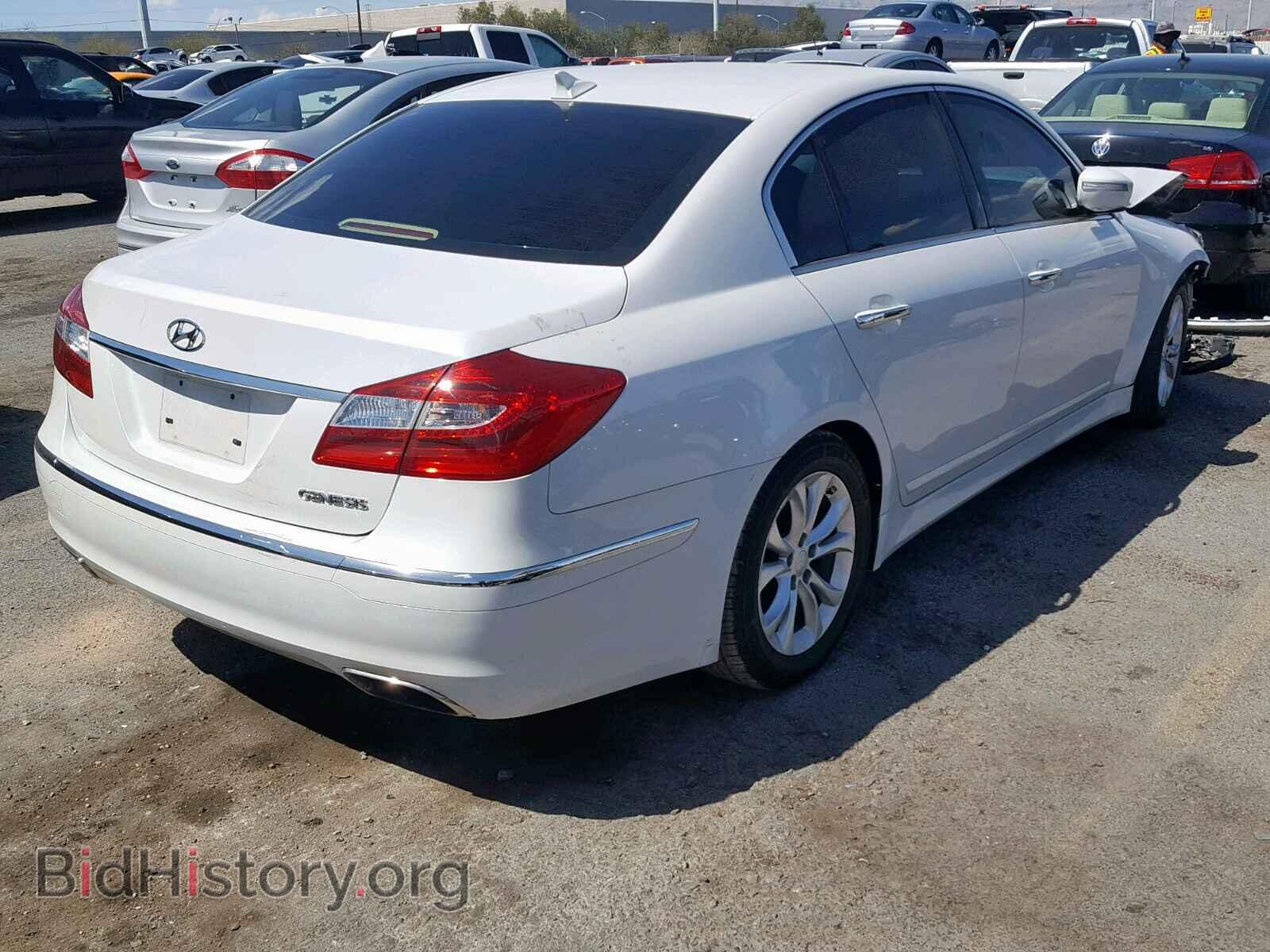 2013 HYUNDAI GENESIS - VIN: KMHGC4DD1DU246558 - Фото 4