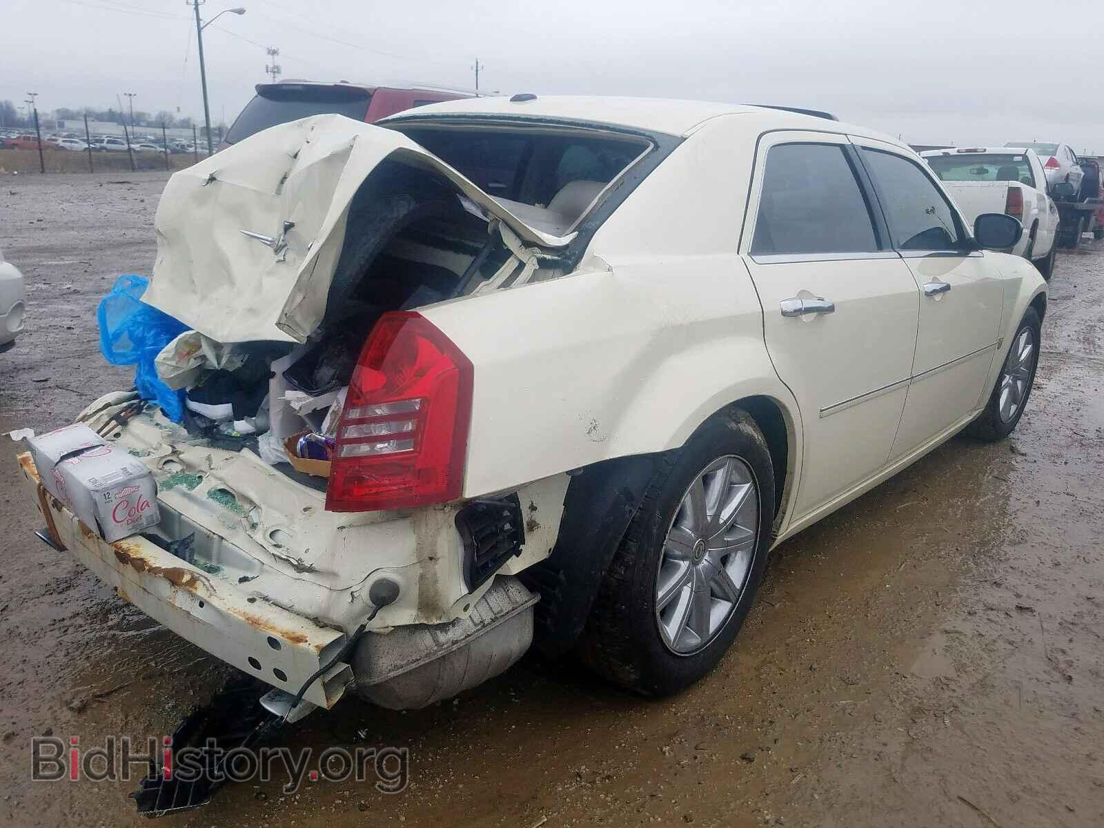 2007 CHRYSLER 300 - VIN: 2C3KA63H47H807495 - Фото 4