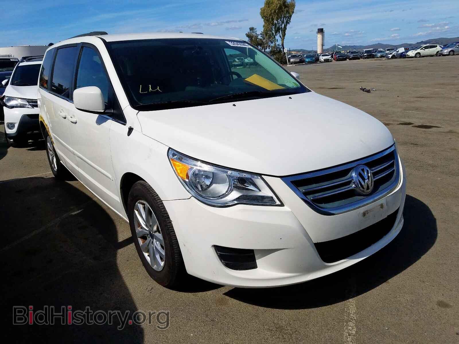 Photo 2C4RVABG0CR391587 - VOLKSWAGEN ROUTAN 2012