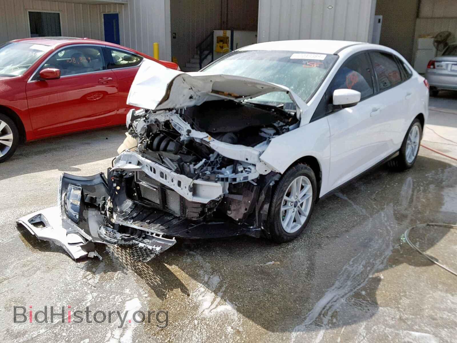 2018 FORD FOCUS SE - VIN: 1FADP3F2XJL234675 - Фото 2