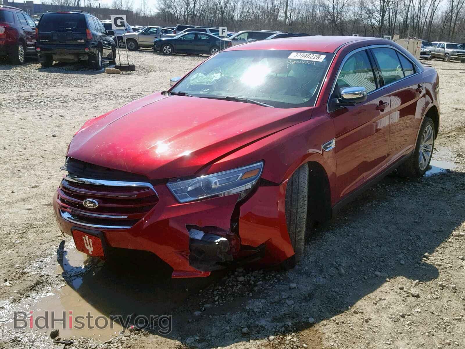 2013 FORD TAURUS - VIN: 1FAHP2F82DG226681 - Фото 2