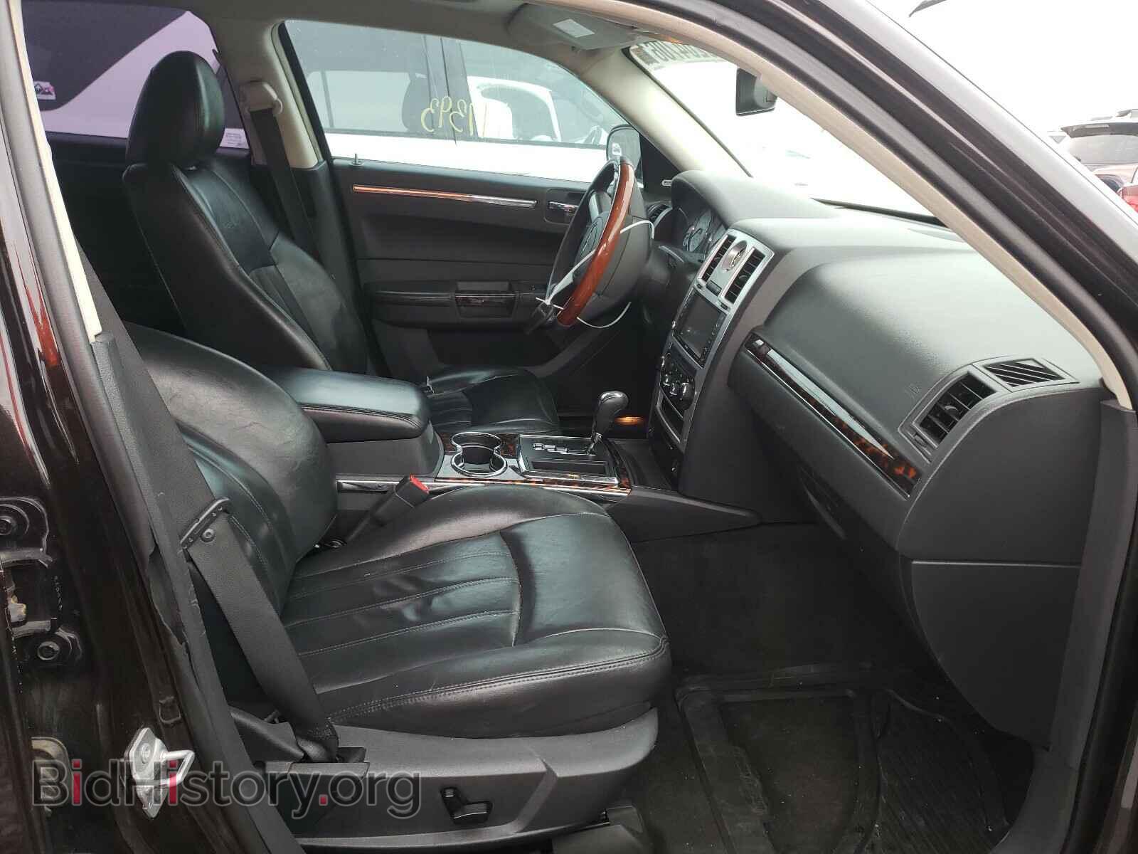 2010 CHRYSLER 300 - VIN: 2C3CA6CT6AH153938 - Фото 5