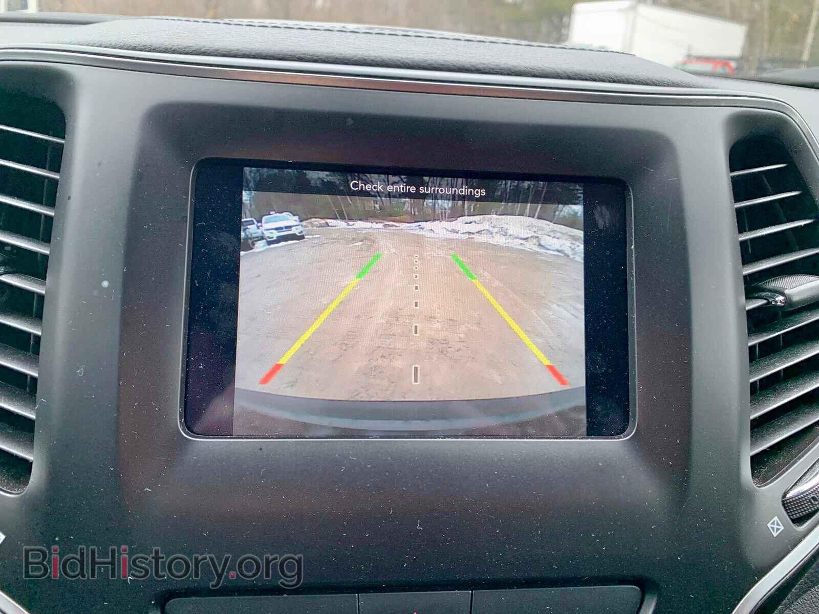2019 JEEP CHEROKEE - VIN: 1C4PJLLB2KD154523 - Photo 10