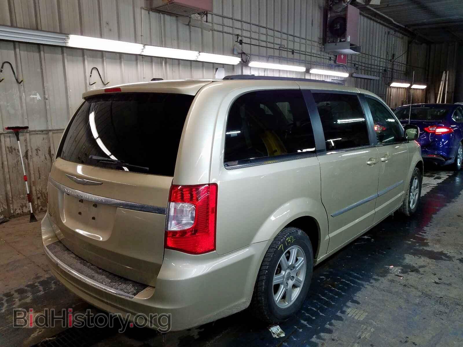 2011 CHRYSLER TOWN & COU - VIN: 2A4RR5DG4BR623531 - Фото 4
