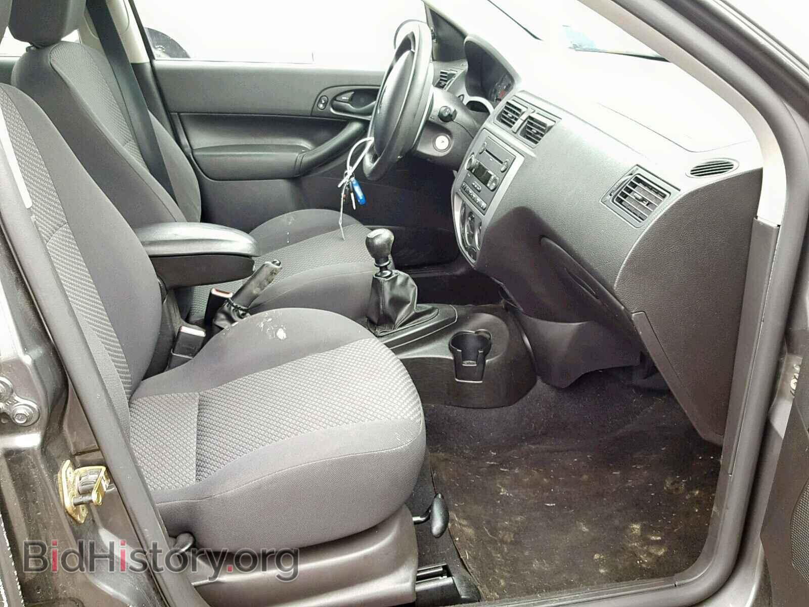 2005 FORD FOCUS - VIN: 3FAFP37N75R115698 - Фото 5