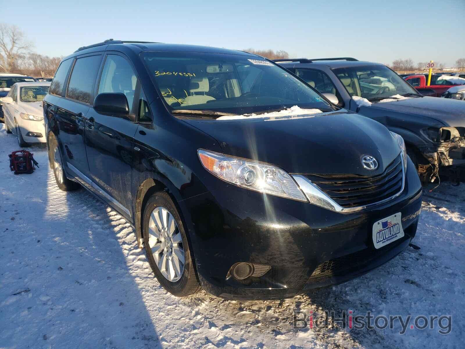 Photo 5TDJZ3DC4HS152856 - TOYOTA SIENNA 2017