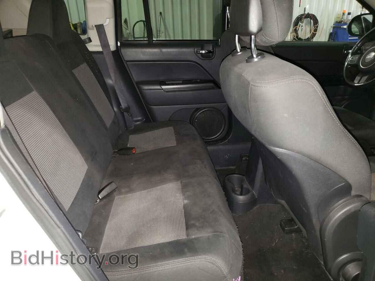 2011 JEEP COMPASS - VIN: 1J4NF1FBXBD183318 - Photo 6