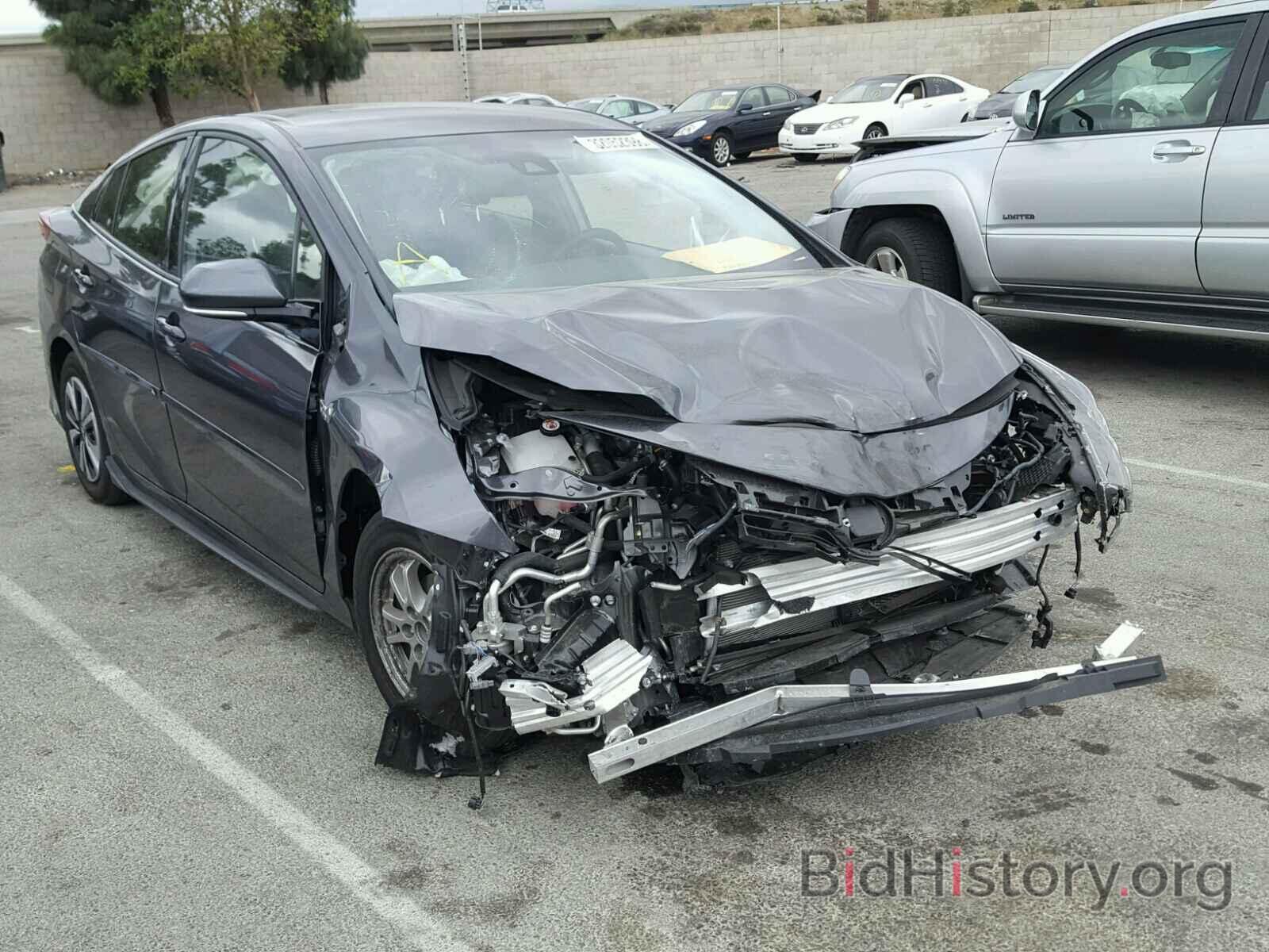 Photo JTDKARFP8H3020778 - TOYOTA PRIUS 2017