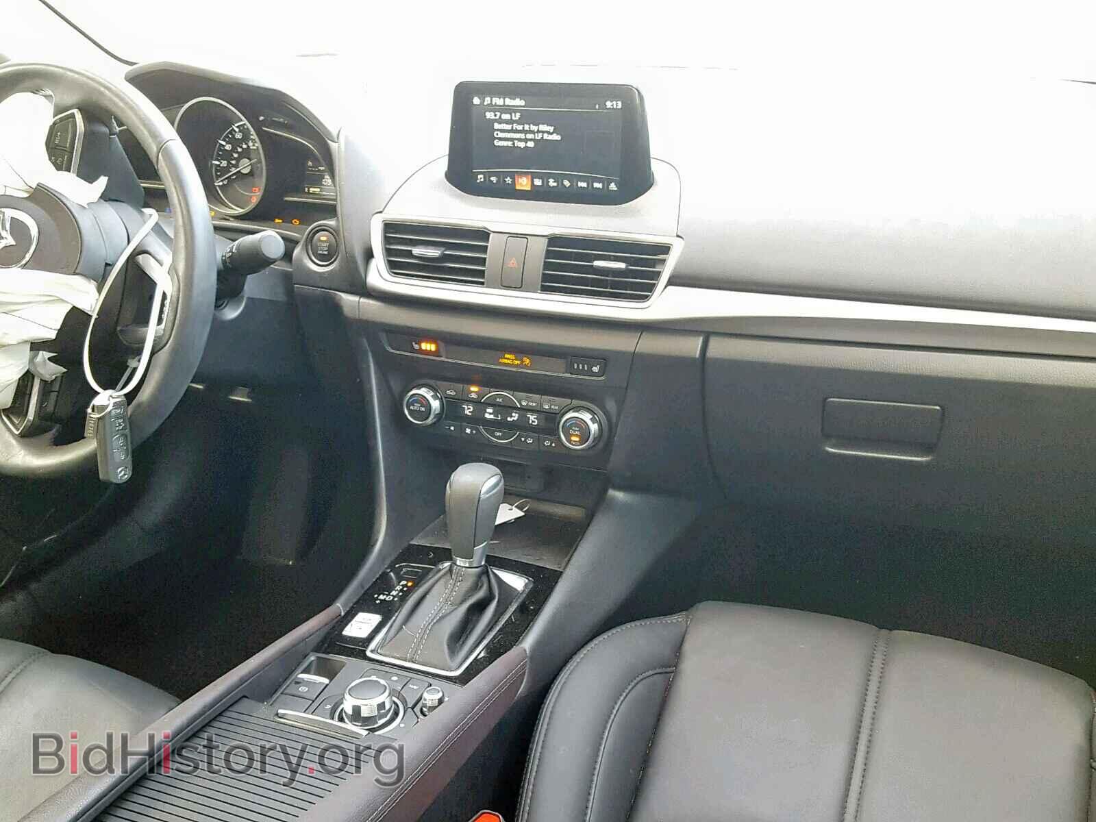 2018 MAZDA 3 - VIN: 3MZBN1V34JM213970 - Photo 9