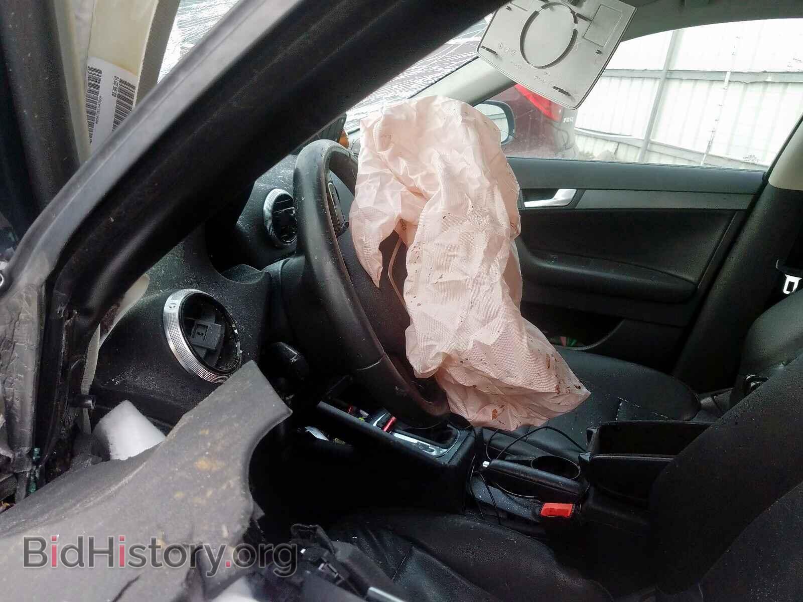 2011 AUDI A3 - VIN: WAUBEAFM3BA006475 - Фото 8