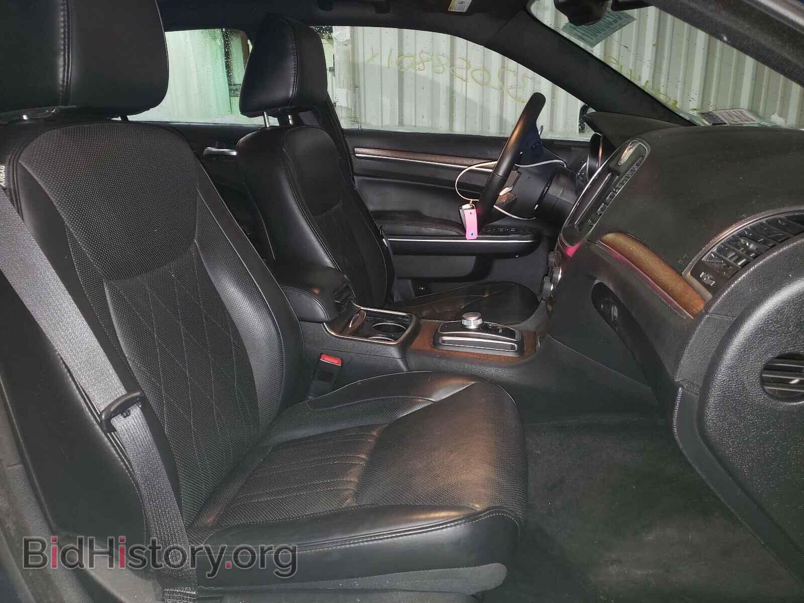 2016 CHRYSLER 300 - VIN: 2C3CCASG3GH152238 - Фото 5