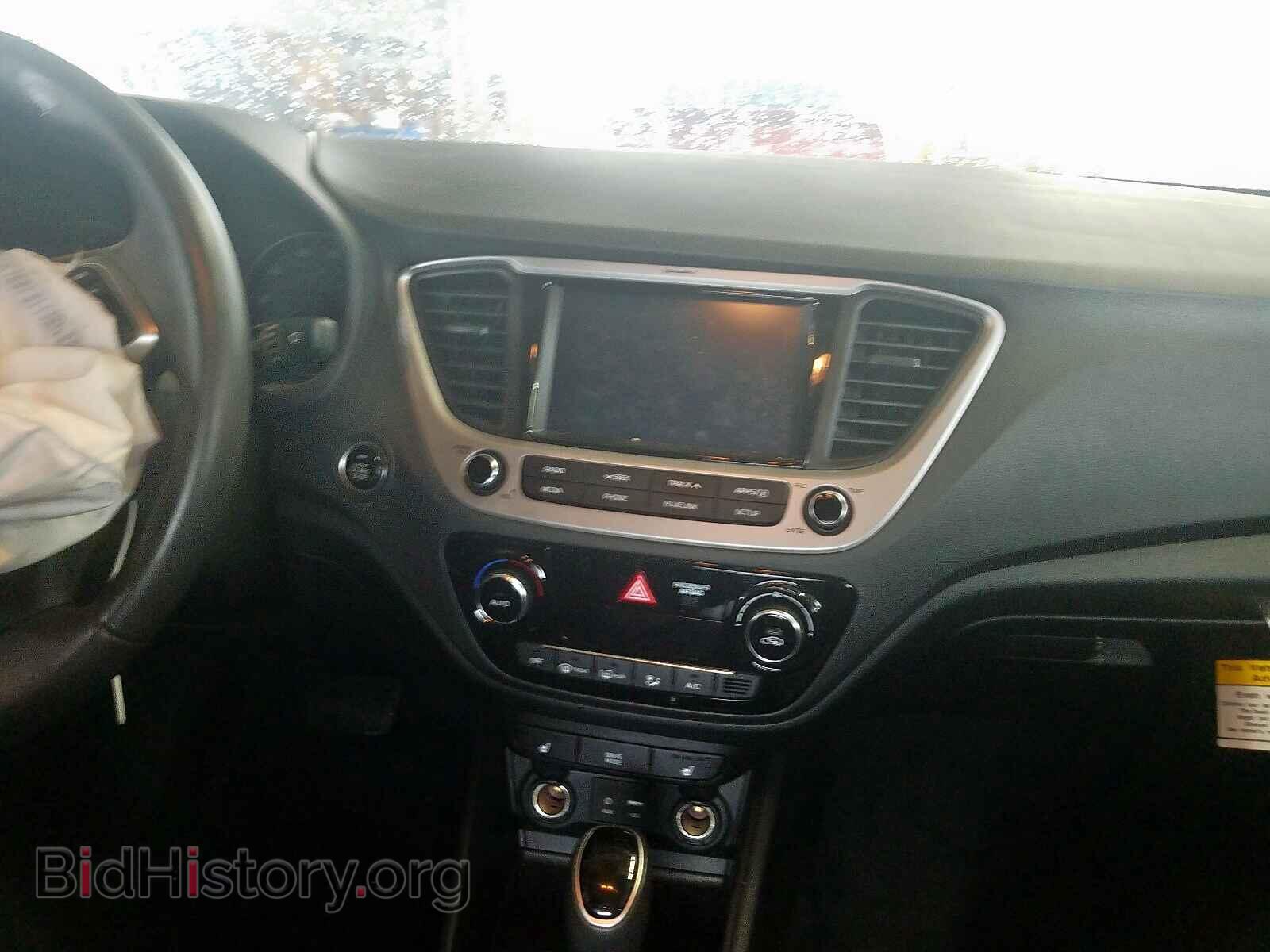 2019 HYUNDAI ACCENT - VIN: 3KPC34A35KE048852 - Фото 9