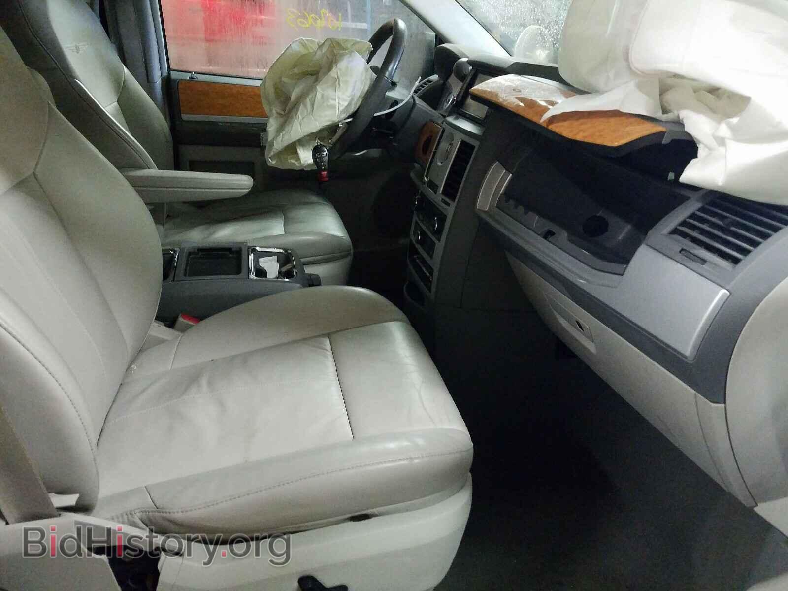 2010 CHRYSLER MINIVAN - VIN: 2A4RR6DX0AR136704 - Фото 5