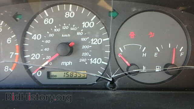 2000 MAZDA 626 - VIN: 1YVGF22C0Y5130899 - Фото 8