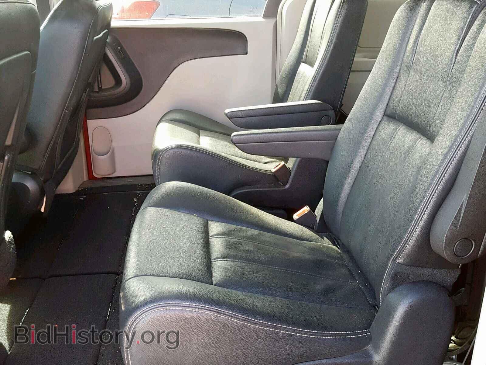 2016 CHRYSLER TOWN & COU - VIN: 2C4RC1BGXGR259948 - Фото 6