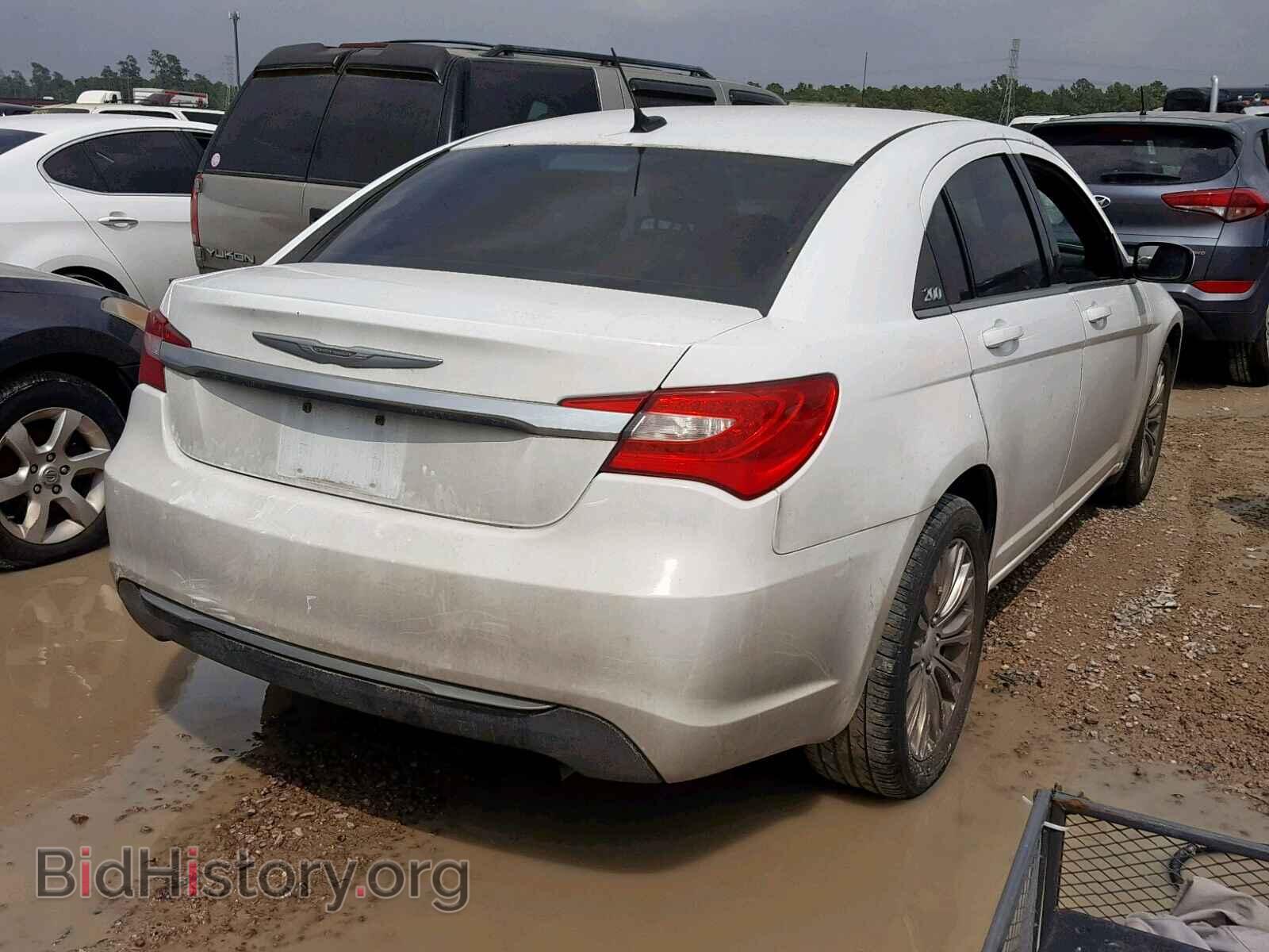 2012 CHRYSLER 200 - VIN: 1C3CCBAB4CN137731 - Фото 4