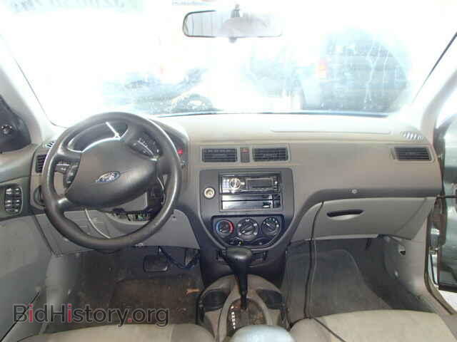 2005 FORD FOCUS - VIN: 1FAFP34N05W223811 - Фото 9