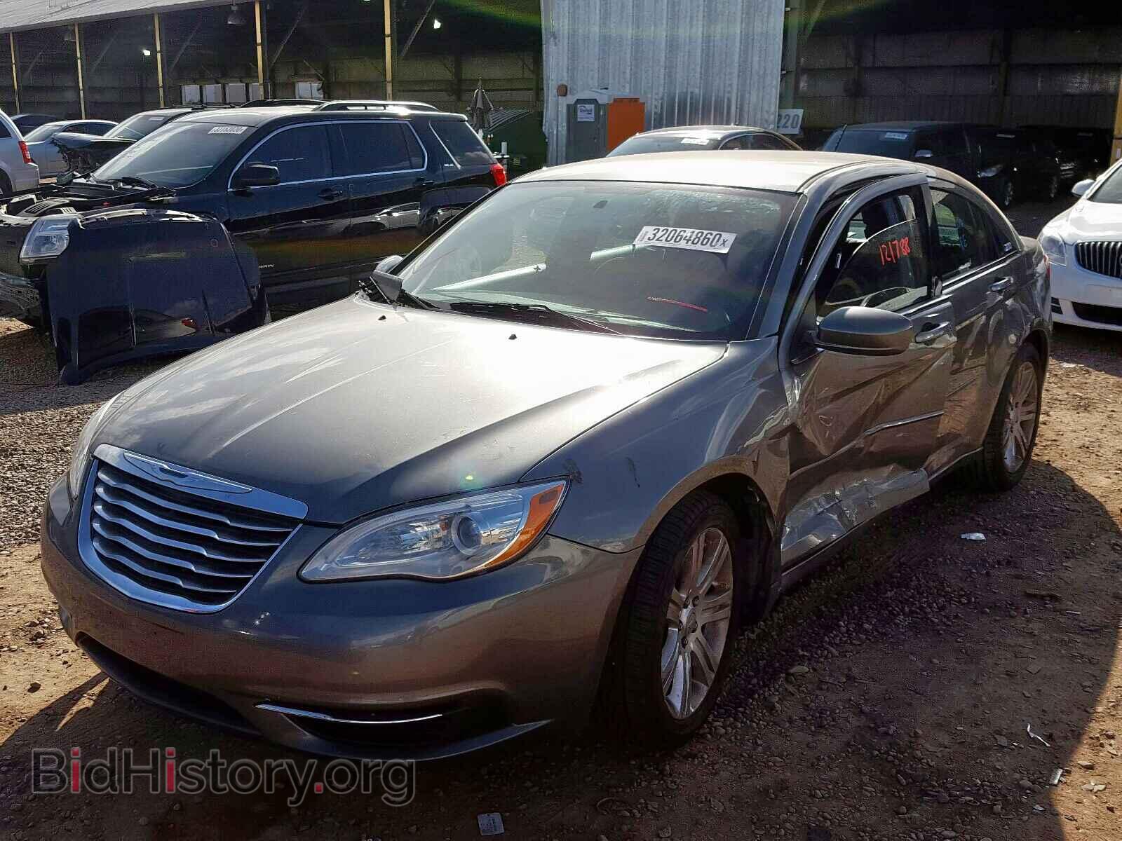 2013 CHRYSLER 200 - VIN: 1C3CCBBB5DN732183 - Фото 2