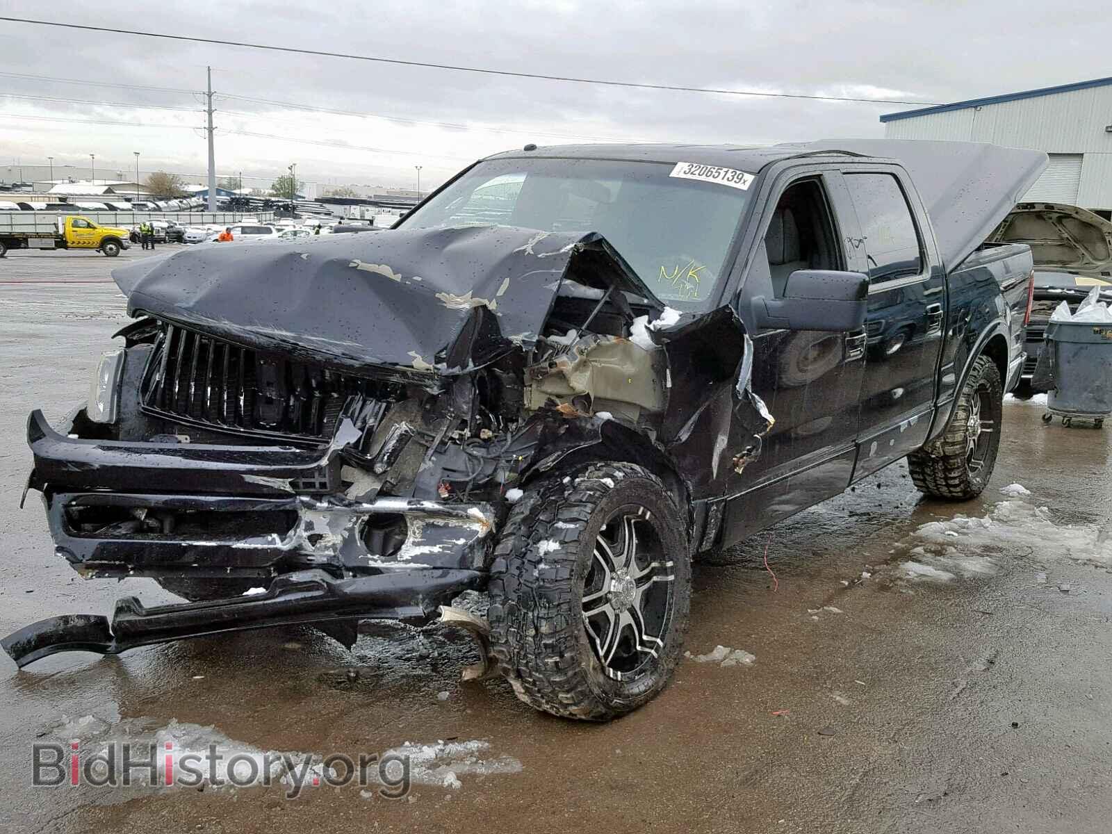 2006 LINCOLN MARK LT - VIN: 5LTPW18586FJ13748 - Фото 2