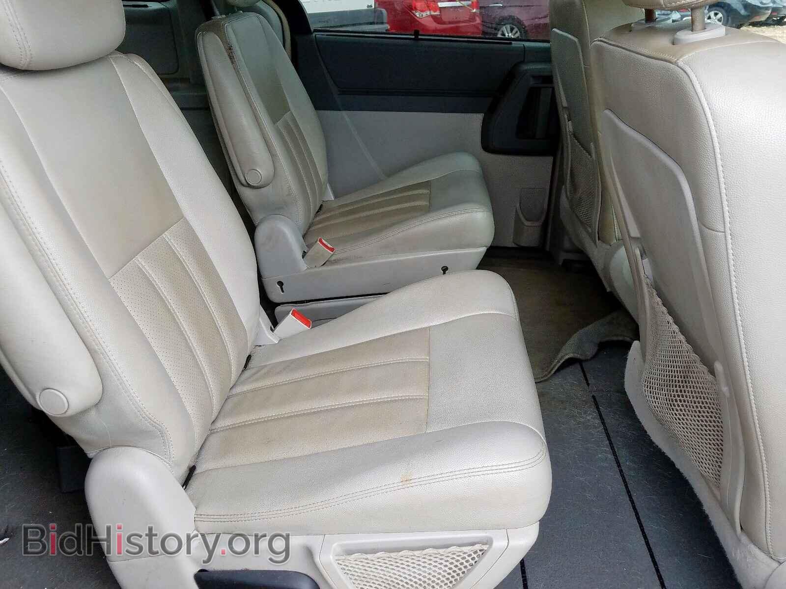 2009 CHRYSLER MINIVAN - VIN: 2A8HR54119R675330 - Фото 6