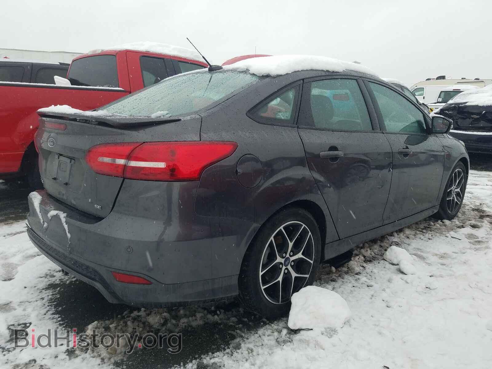 2016 FORD FOCUS - VIN: 1FADP3F27GL301757 - Photo 4