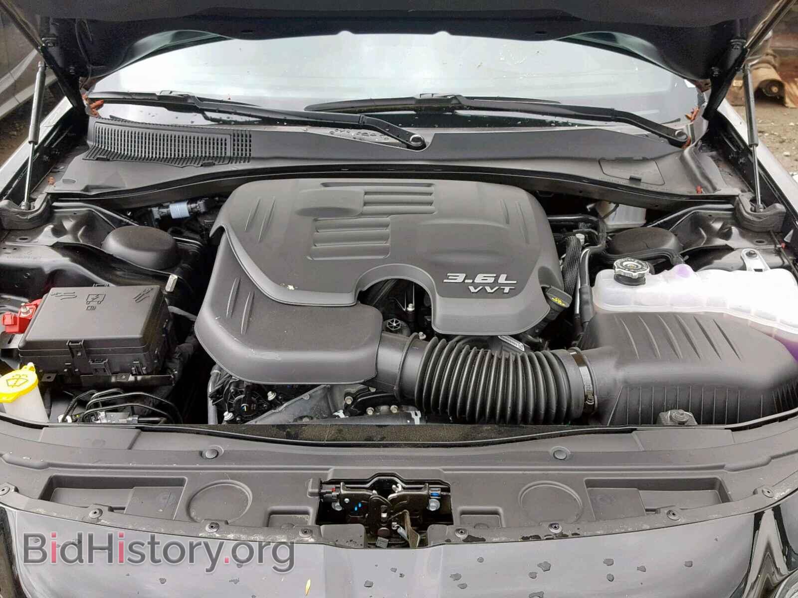 2019 CHRYSLER 300 - VIN: 2C3CCABG1KH617883 - Фото 7