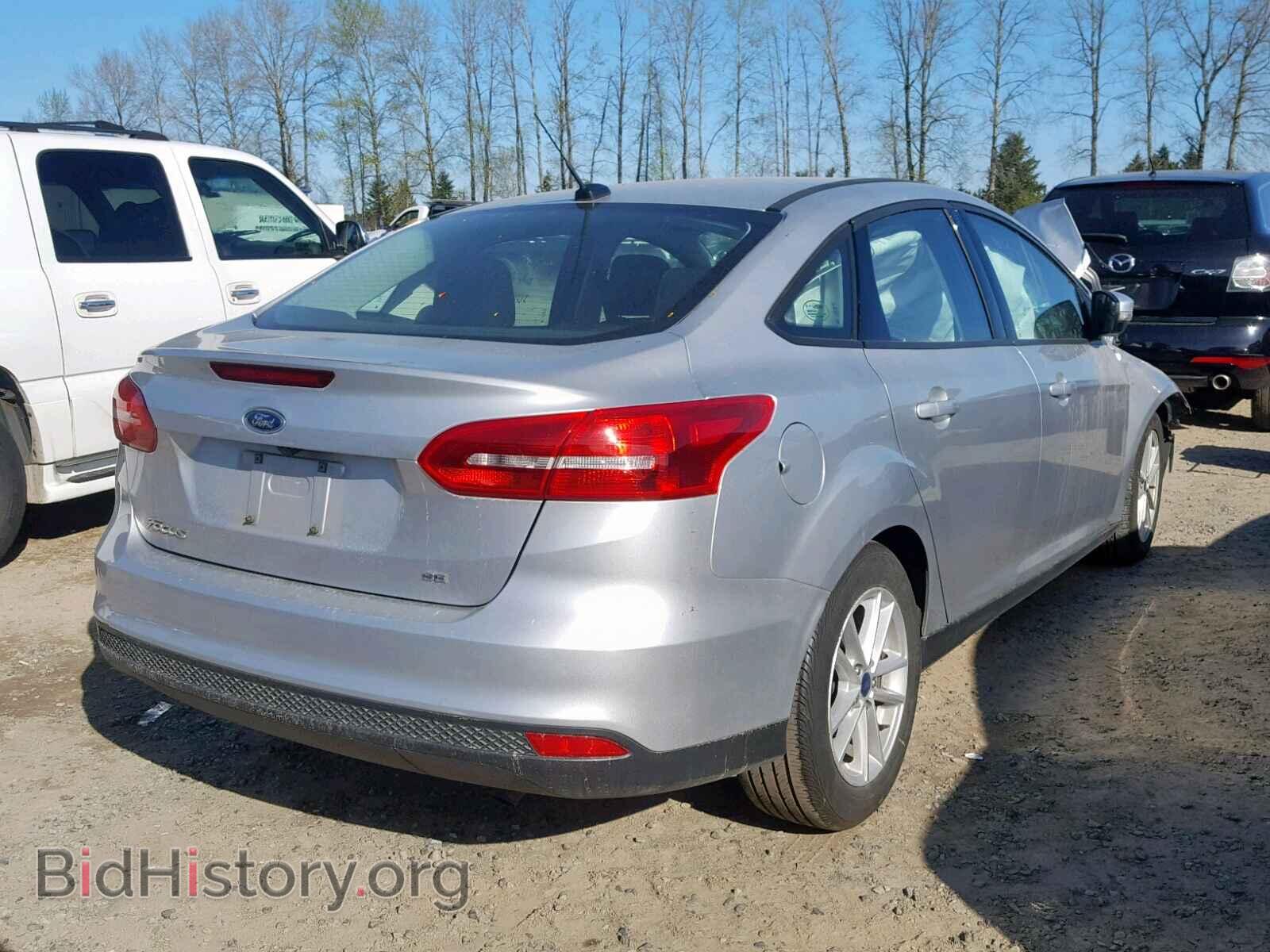 2017 FORD FOCUS SE - VIN: 1FADP3F22HL304437 - Фото 4