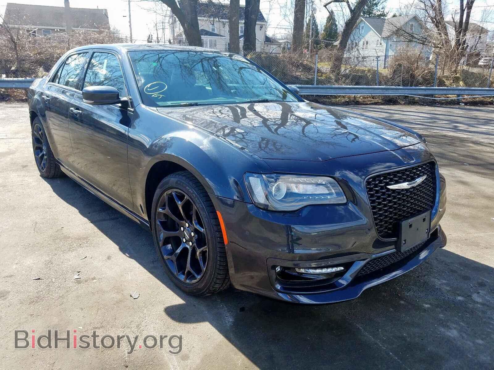 Фотография 2C3CCABT6KH602227 - CHRYSLER 300 2019