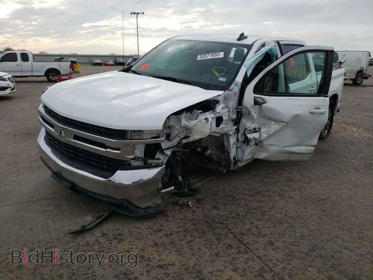 2019 CHEVROLET SILVERADO - VIN: 1GCPWCEDXKZ126598 - Фото 2