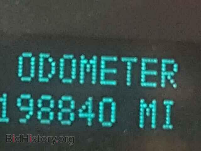2008 GMC YUKON - VIN: 1GKFC13098J115631 - Фото 8