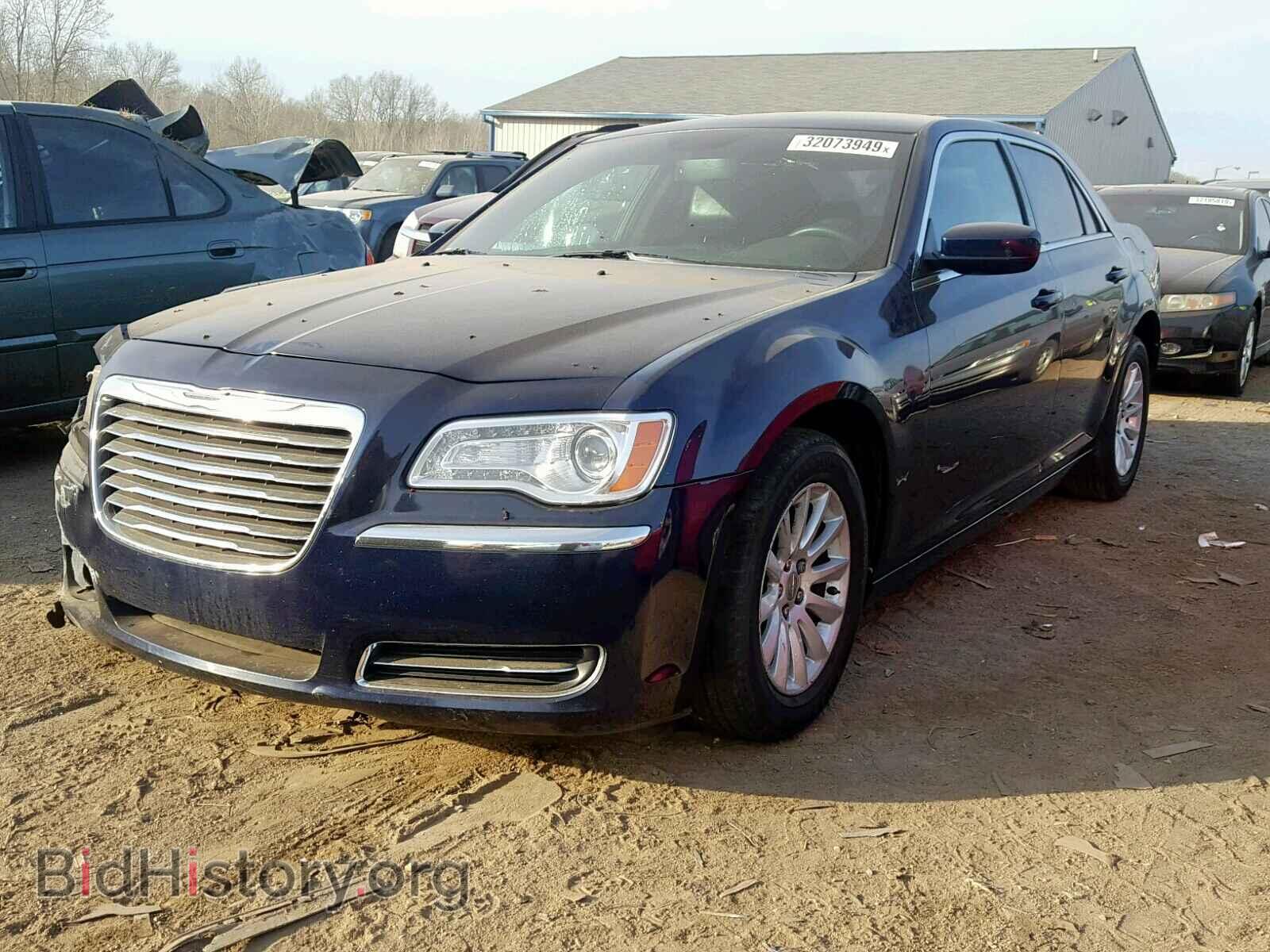2014 CHRYSLER 300 - VIN: 2C3CCAAG2EH373411 - Фото 2