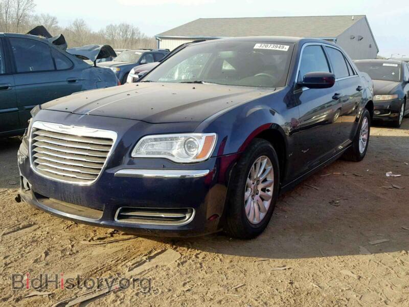 2014 Chrysler 300 (VIN 2C3CCAAG2EH373411) — фото 2 из 10