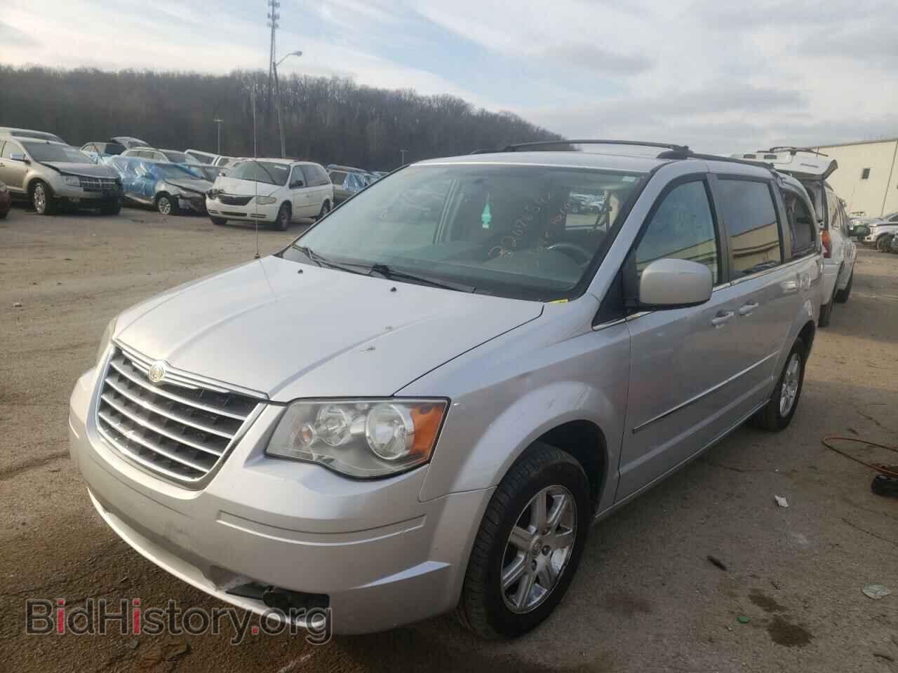 2009 CHRYSLER MINIVAN - VIN: 2A8HR54129R679791 - Фото 2