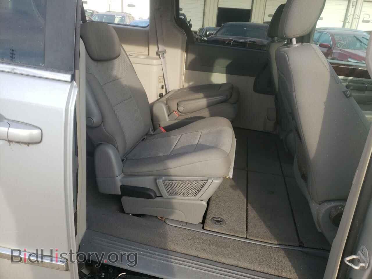 2009 CHRYSLER MINIVAN - VIN: 2A8HR54129R679791 - Фото 6