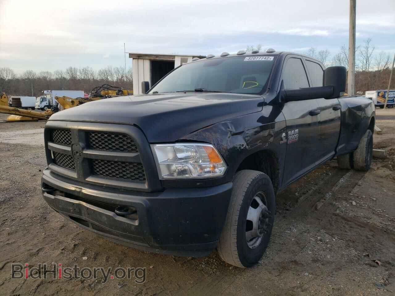 2018 RAM 3500 - VIN: 3C63RPGLXJG352423 - Фото 2