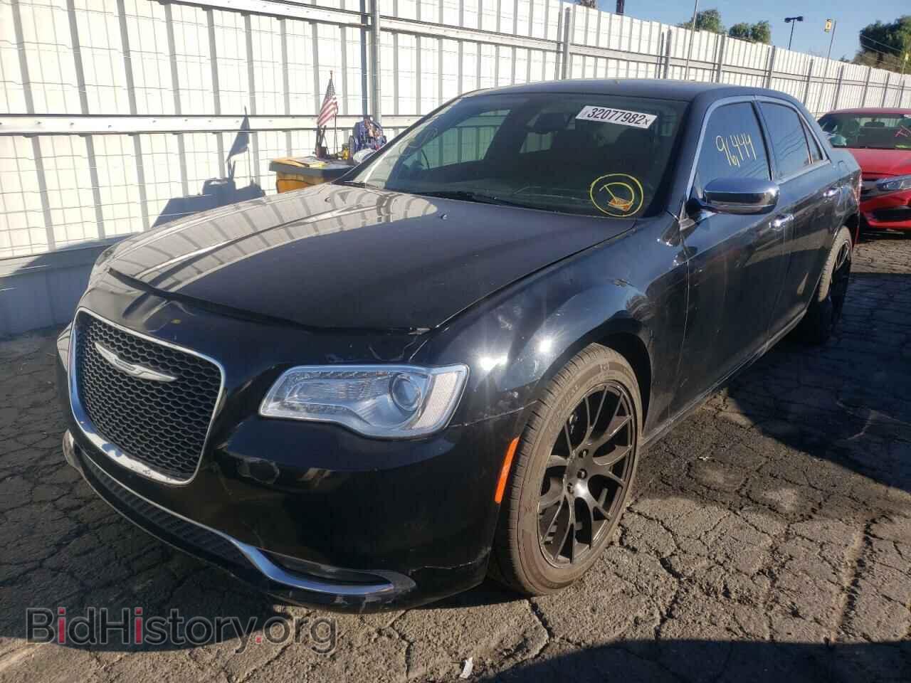 2017 CHRYSLER 300 - VIN: 2C3CCAEG0HH564288 - Фото 2