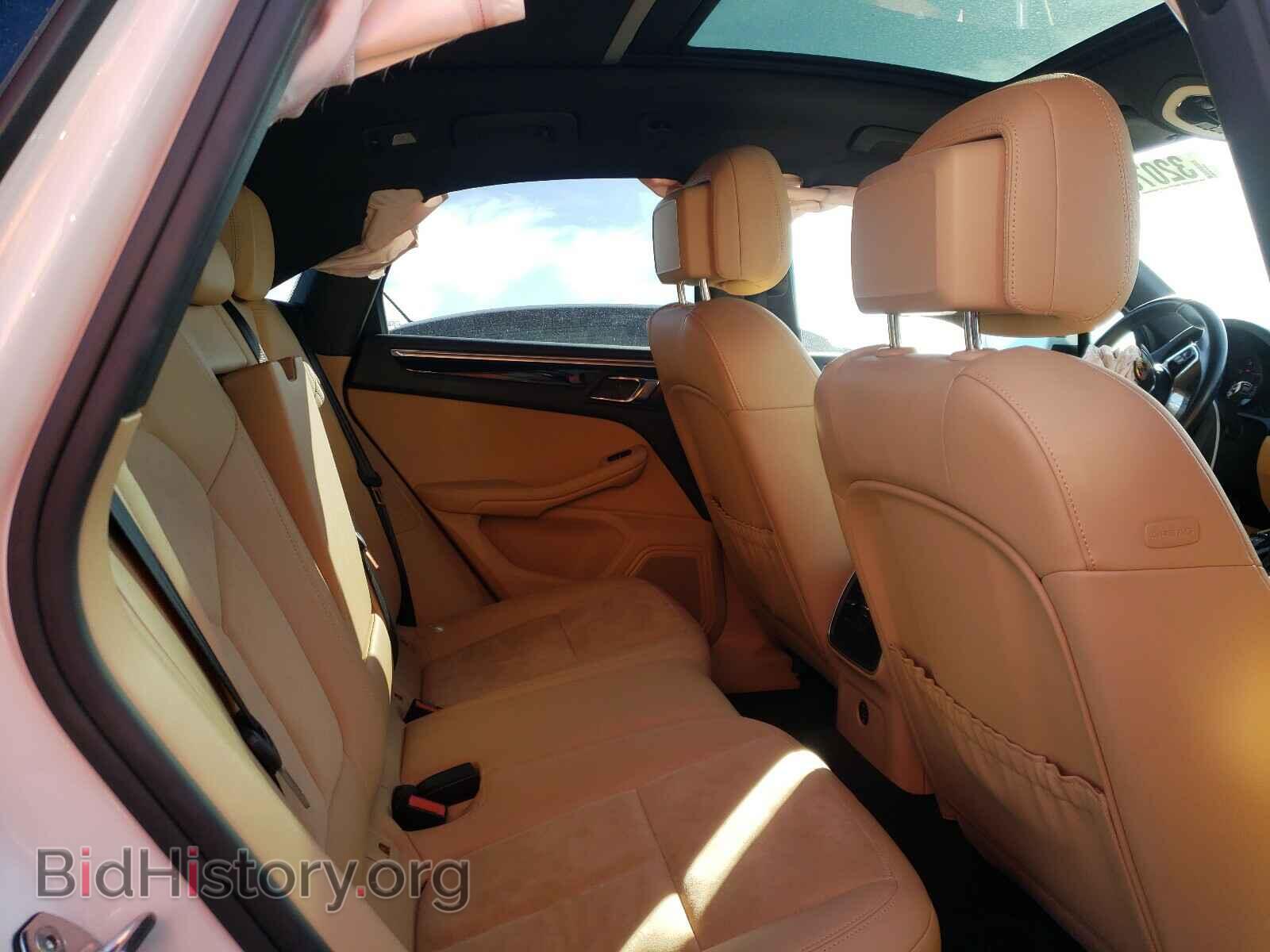 2017 PORSCHE MACAN - VIN: WP1AA2A54HLB03356 - Photo 6