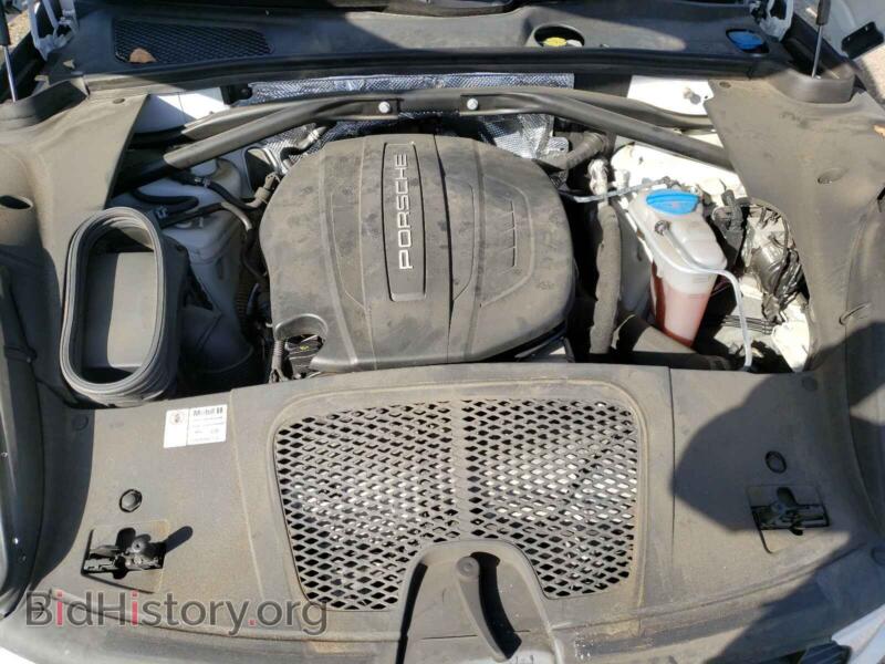 2017 Porsche MACAN (VIN WP1AA2A54HLB03356) — photo 7 of 10
