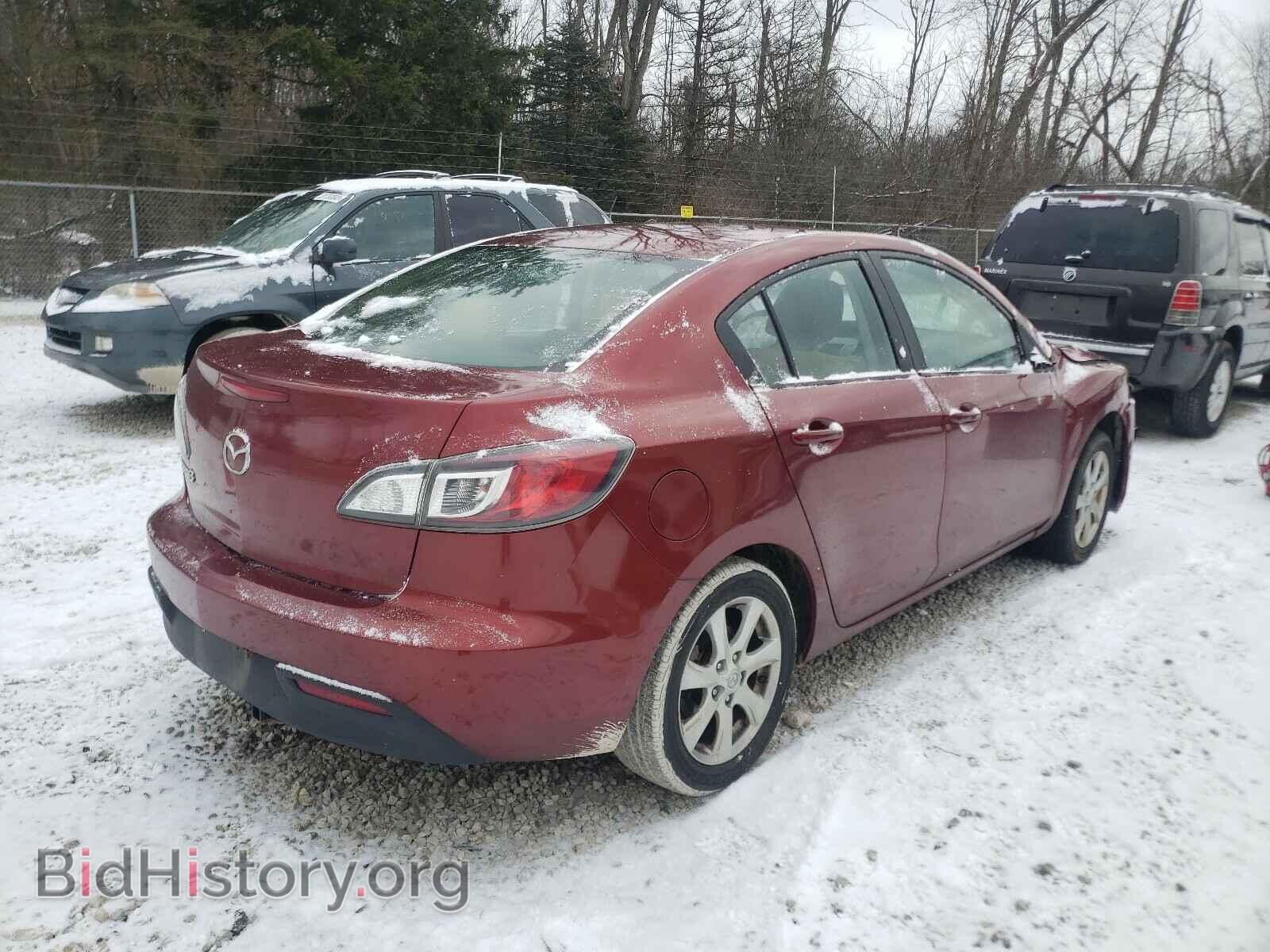 2011 MAZDA 3 - VIN: JM1BL1VF5B1374233 - Фото 4