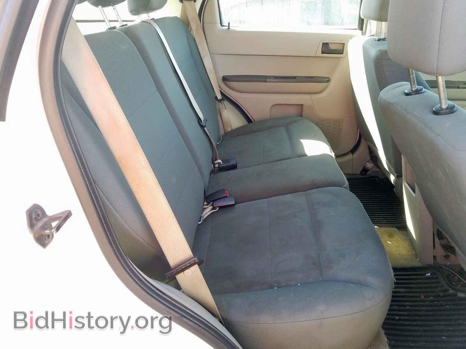 2011 FORD ESCAPE - VIN: 1FMCU0C70BKB35976 - Фото 6