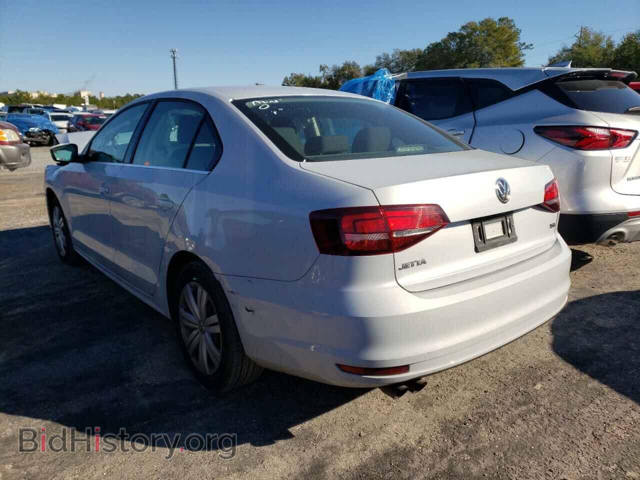 2017 VOLKSWAGEN JETTA - VIN: 3VW2B7AJ6HM369082 - Фото 3