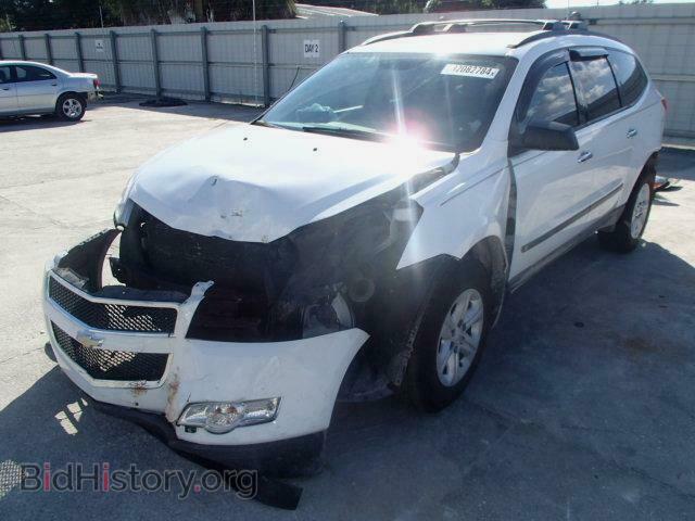 2010 CHEVROLET TRAVERSE - VIN: 1GNLREED9AS141237 - Фото 2